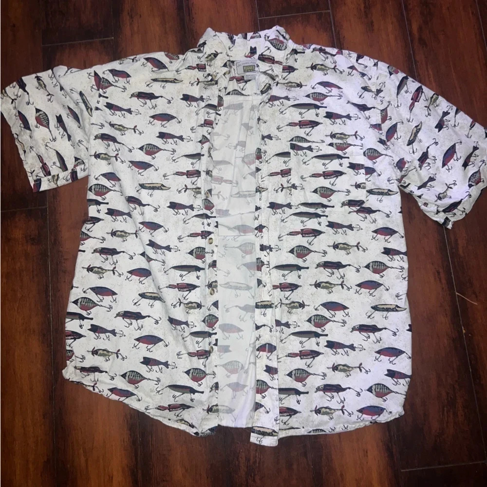 Michael Austin Men’s Medium Lure shirt